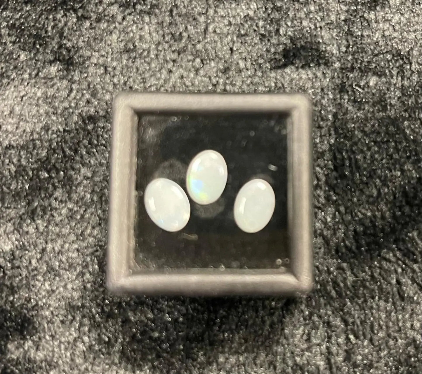 AAA+ Certified Natural Australian 3 Peace’s Oval Shaped Opal Gemstone, Weight: 1.0, Size: 7x5 ABC Jewelries