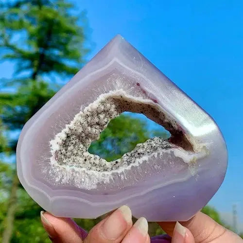 AAA+ Quality 134G Natural Agate Crystal Cave Hand-Carved Heart-Shaped Crystal Gem Healing ABC Jewelery