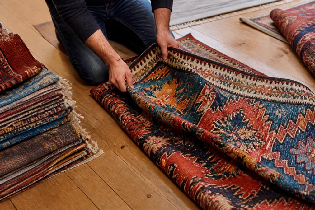 7 Essential Tips for Buying Your First Kilim Rug