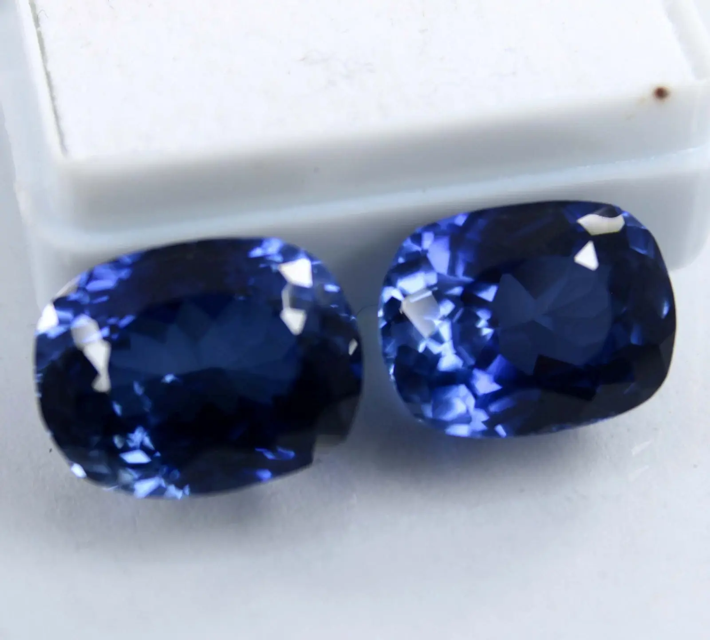 17.50 Ct Natural Kashmiri Blue Sapphire Cushion Certified Loose Gemstone Pair ABC Jewelery
