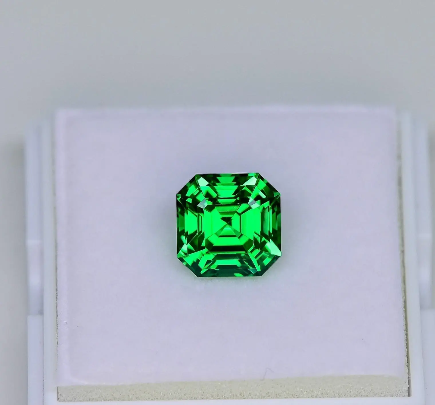 8 Ct Natural Colombian Green Emerald Asscher Cut GIE Certified Loose Gemstone ABC Jewelery