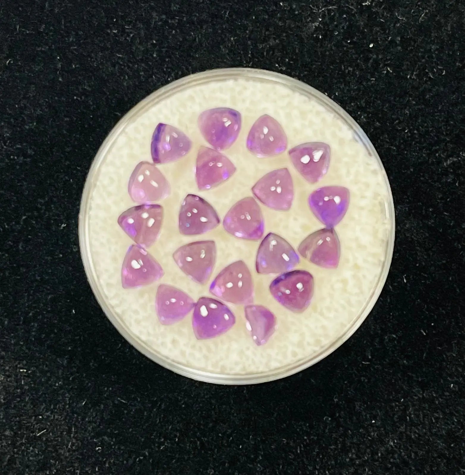 AAA+ Certified 20 Pieces, Purple Amethyst Hearts(Trillion Cab) Shaped Brazil Gemstone Weight 5.2 Ct. Size 3.8 mm. ABC Jewelries