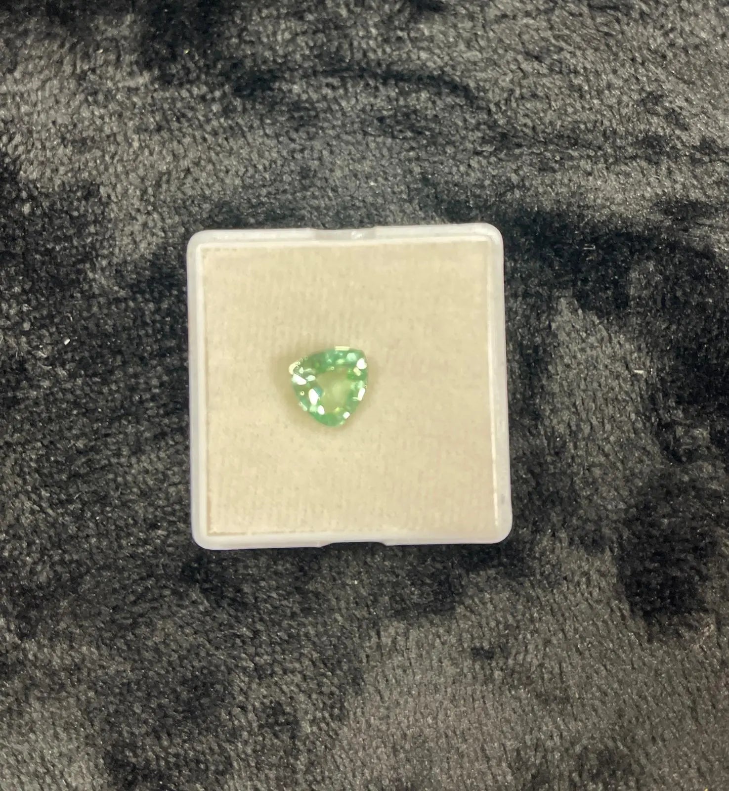 AAA+ Certified Natural 1 Piece Blue Green Tourmaline Trillion Shaped Gemstone, Weight: 4 ct, Size 9x6 ABC Jewelries