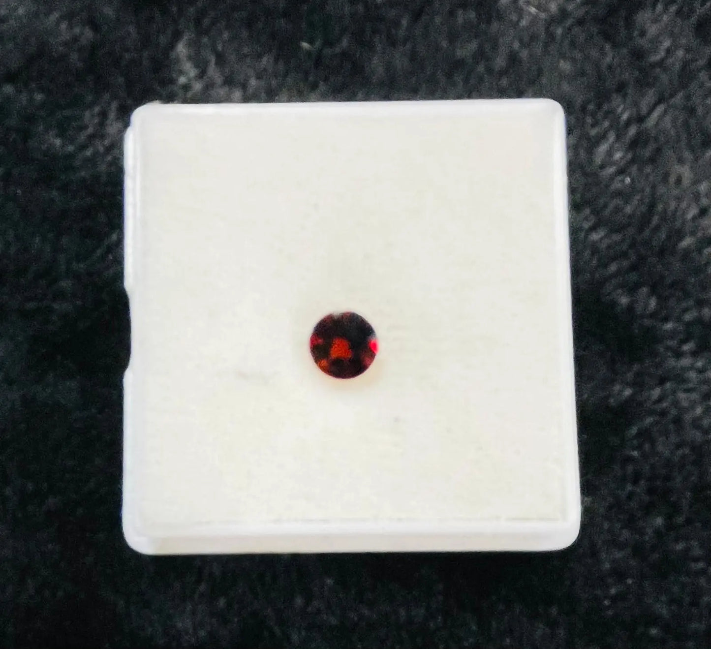 AAA+ Certified Natural 1 Piece Brazilian GRANET Round Shaped Gemstone, Weight: 0.9 ct, Size 6 ABC Jewelries