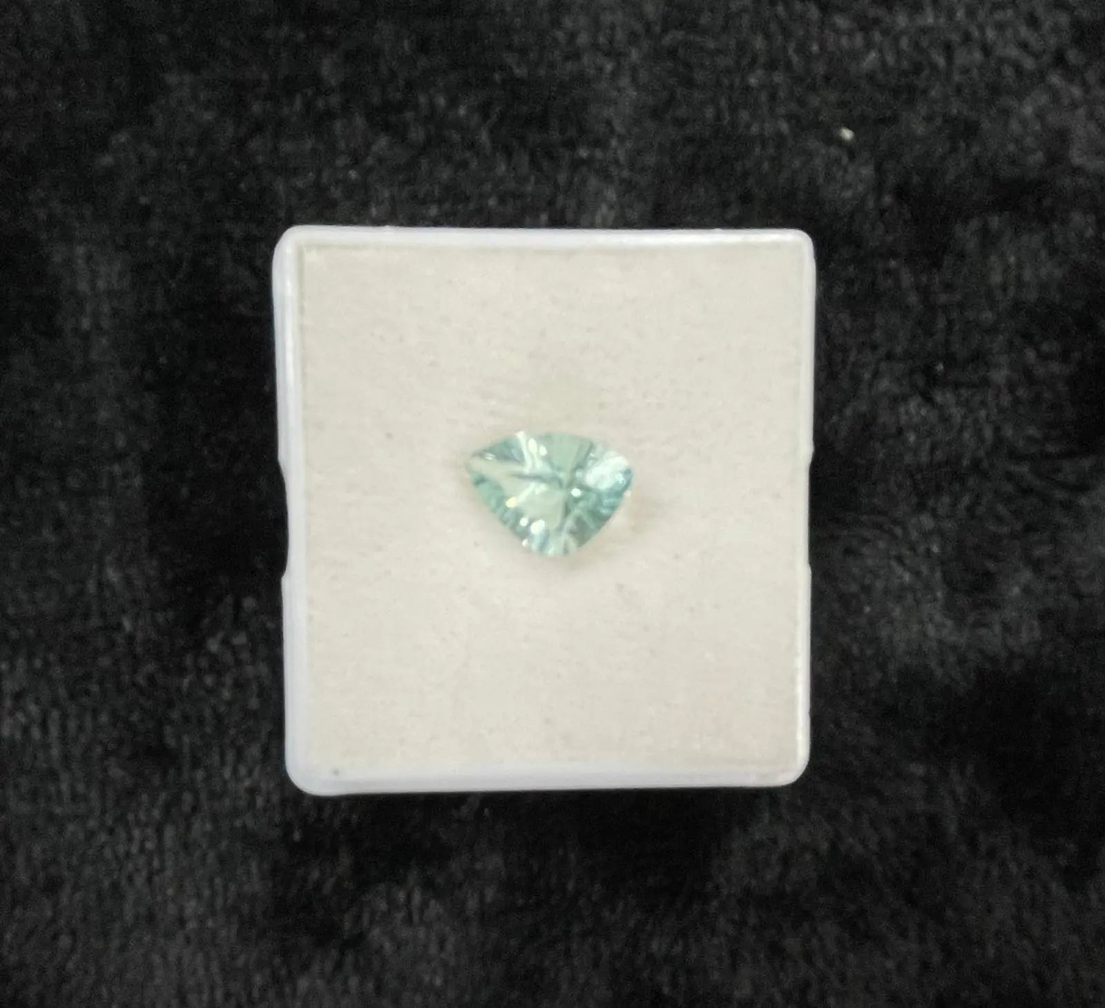 AAA+ Certified Natural 1 Piece Green-Blue Fluorite Trillion Cut Shaped Gemstone, Weight: 3.5 ct, Size 11x7 ABC Jewelries