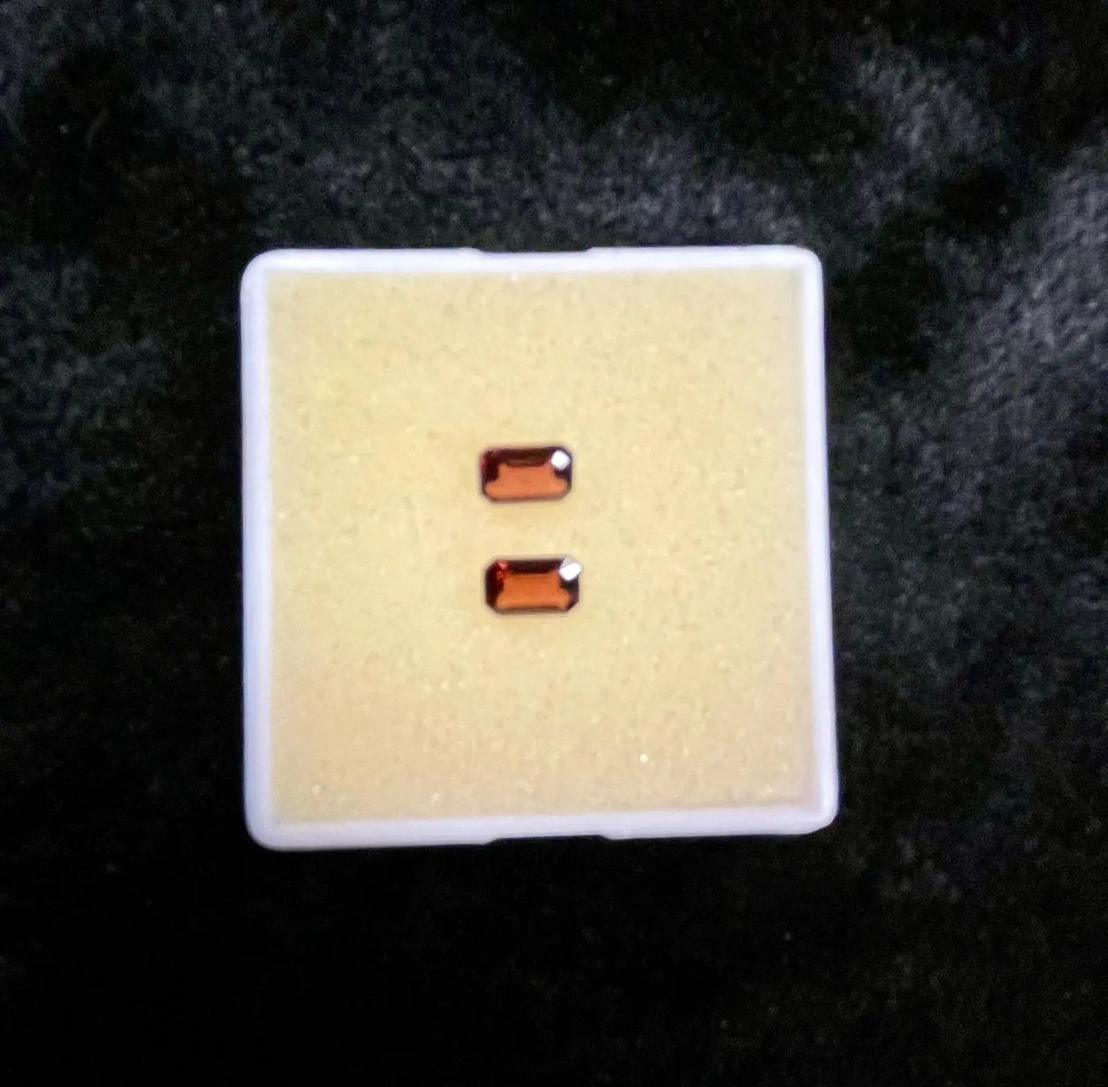 AAA+ Certified Natural 2 Pieces, Brazilian GRANET Emerald Shaped Gemstone, Weight: 1.27 ct, Size 5x7 ABC Jewelries