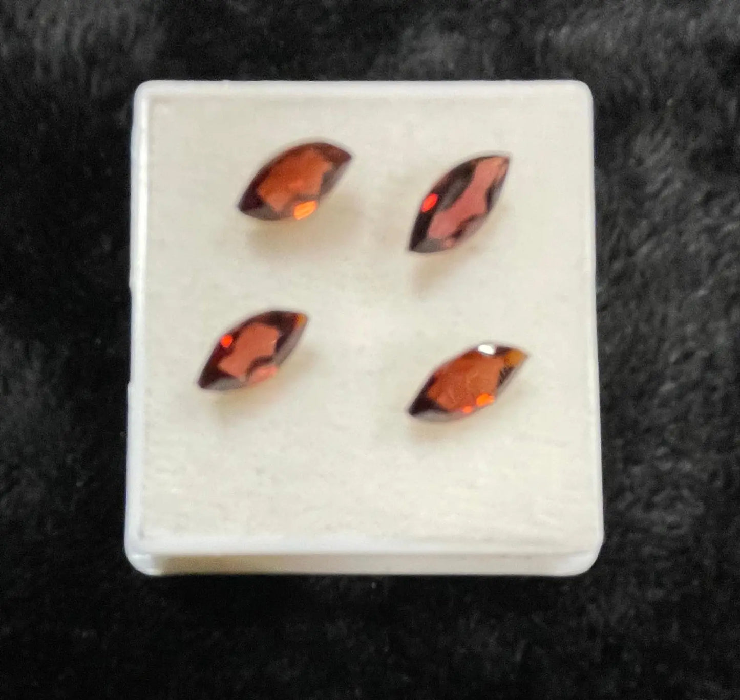 AAA+ Certified Natural 4 Pieces Brazilian GRANET Marquise Shaped Gemstone, Weight: 6 ct, Size 10x5 ABC Jewelries