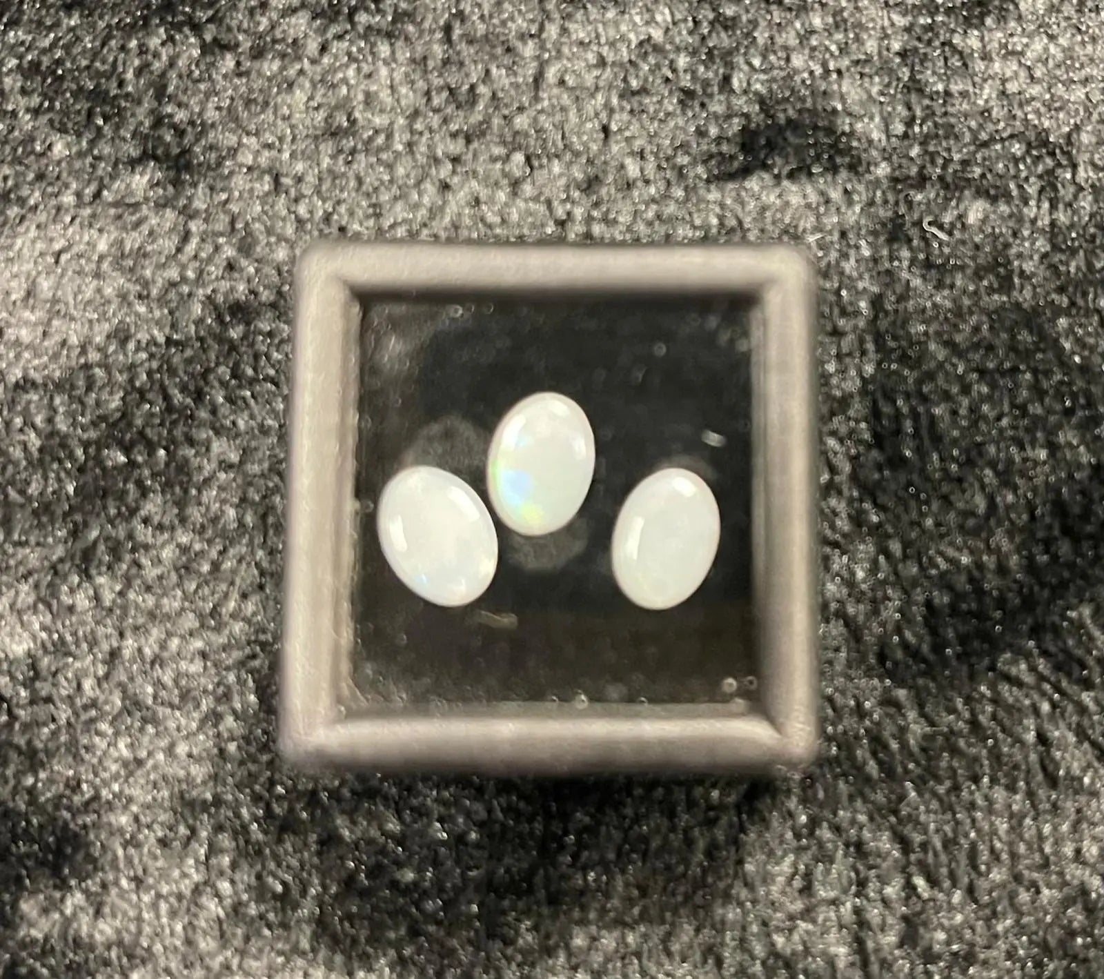 AAA+ Certified Natural Australian 3 Peace’s Oval Shaped Opal Gemstone, Weight: 1.0, Size: 7x5 ABC Jewelries