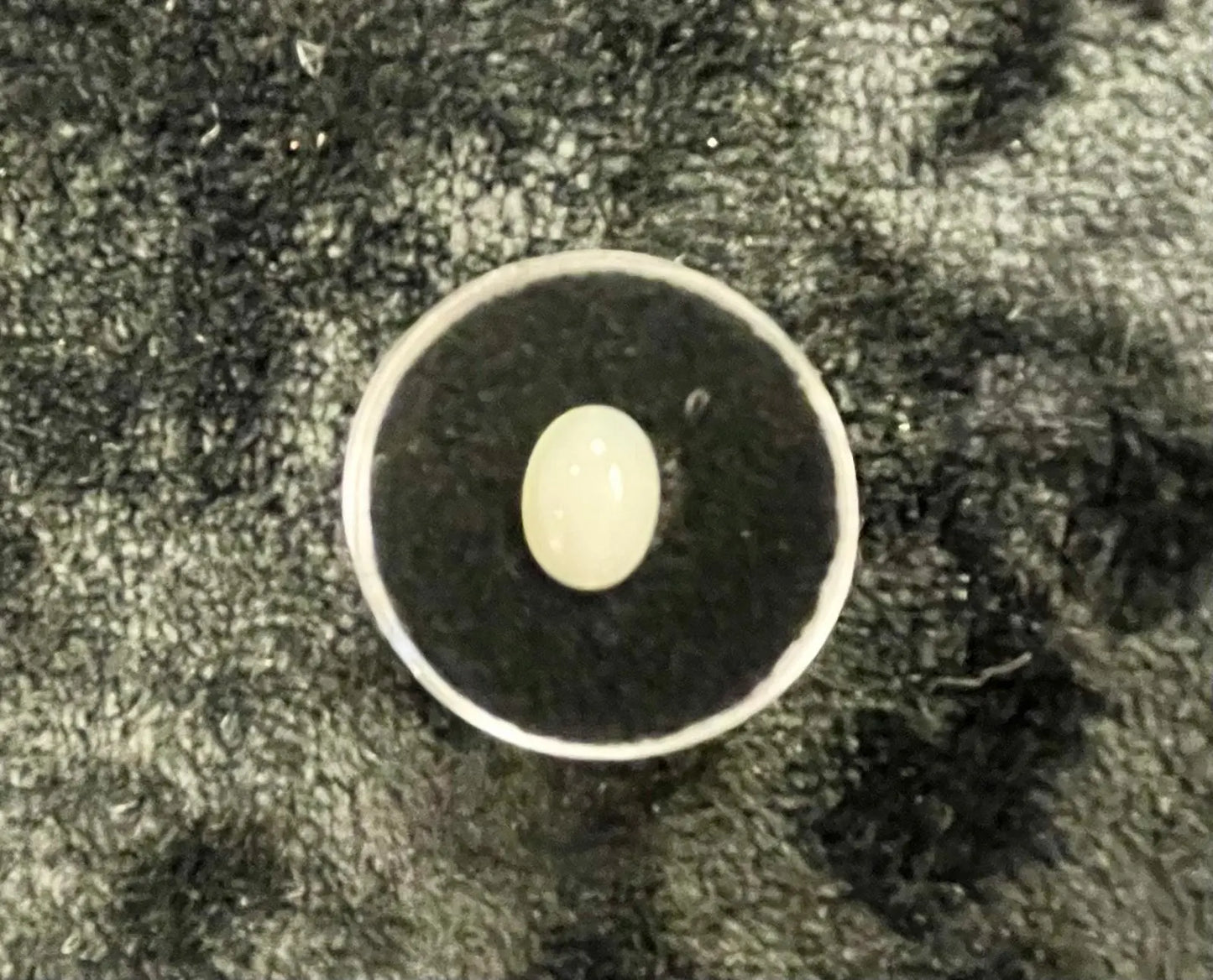 AAA+ Certified Natural Ethiopian 1 Piece Oval Shaped Golden Opal Gemstone, Weight: 1.29 ct, Size 10x8 ABC Jewelries