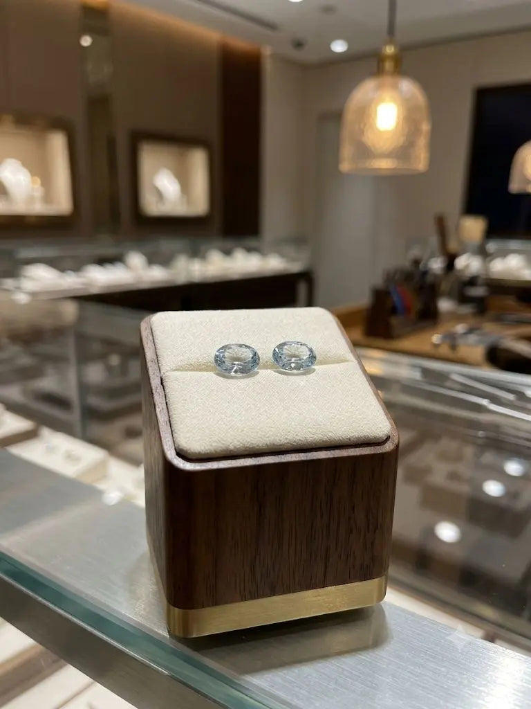 AAA+ Certified Quality Natural Aquamarine, Oval Shaped, lite Blue Colored, Weight 0.31Ct.,Dimensions 5x3mm. Refractive Index, Gem241