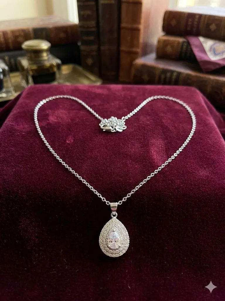 AAA+ Certified Quality Shiny Crystal,C2 Gemstone, Water Drops/Round Shaped, White Colored, Quality 925-Silver, CJABCxl081