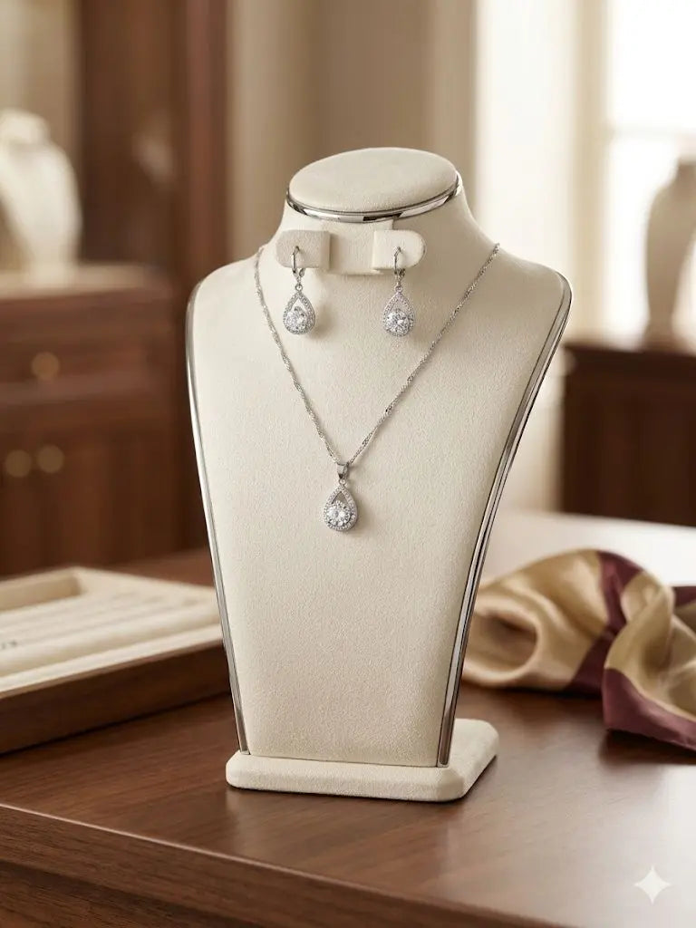 AAA+ Certified Quality, Silver-925, Weight 5.9gm., Round Crystal Gemstone, Chain Length 23cm., CJABC-s14001