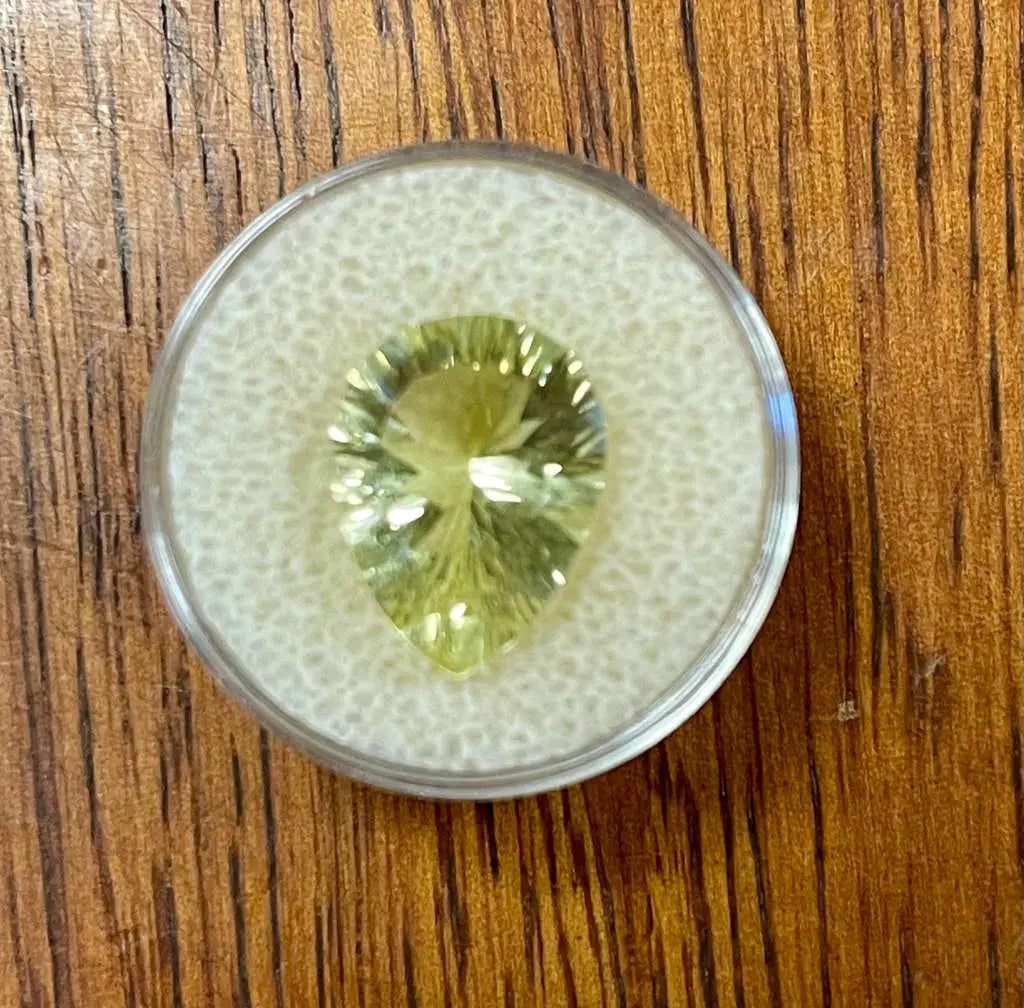 AAA+ Natural Peridot Gemstones (7.4 Carats), Clear Yellow Green Color with Bruma Cuartz ABC Jewelries