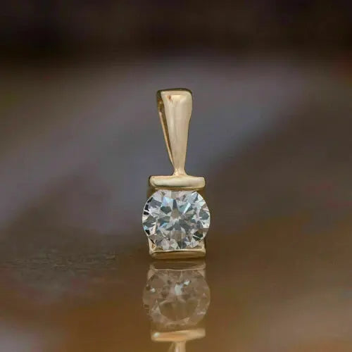 AAA+ Quality 1.5Ct Round Cut Diamond Solitaire Pendant 14K Yellow Gold Finish Free Chain ABC Jewelery