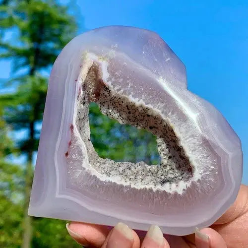AAA+ Quality 134G Natural Agate Crystal Cave Hand-Carved Heart-Shaped Crystal Gem Healing ABC Jewelery
