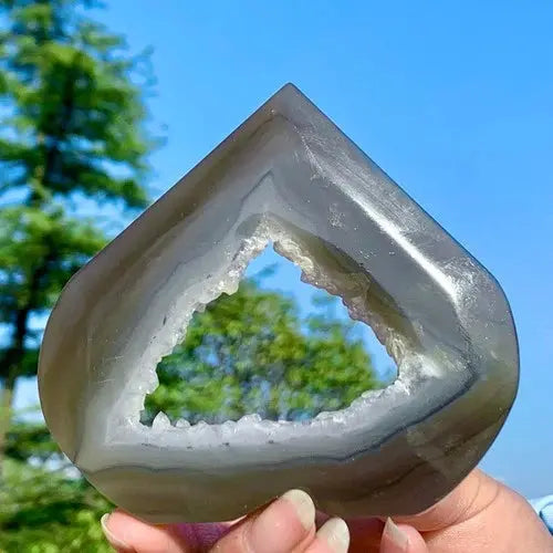 AAA+ Quality 142G Natural Agate Crystal Cave Hand-Carved Heart-Shaped Crystal Gem Healing ABC Jewelery