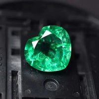 AAA+ Quality 9.50 Ct Natural Emerald Green Heart Cut Loose Gemstone ABC Jewelery