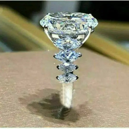 AAA+ Quality Gorgeous Women Silver Plated Rings Oval Cut White Sapphire Size 6 Simulated ABC Jewelery