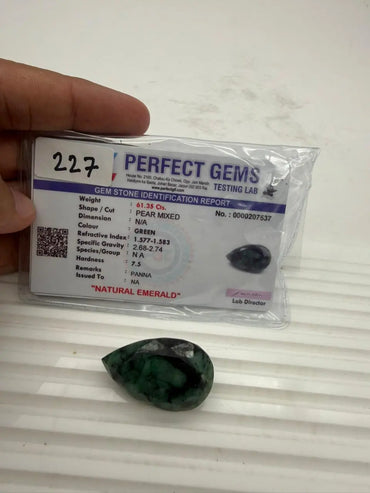 AA+ QUALITY PEAR MIXED NATURAL EMERALD, GREEN COLORED, INDIAN GEMSTONE, WEIGHT 61.35 CTS ABC Jewelries