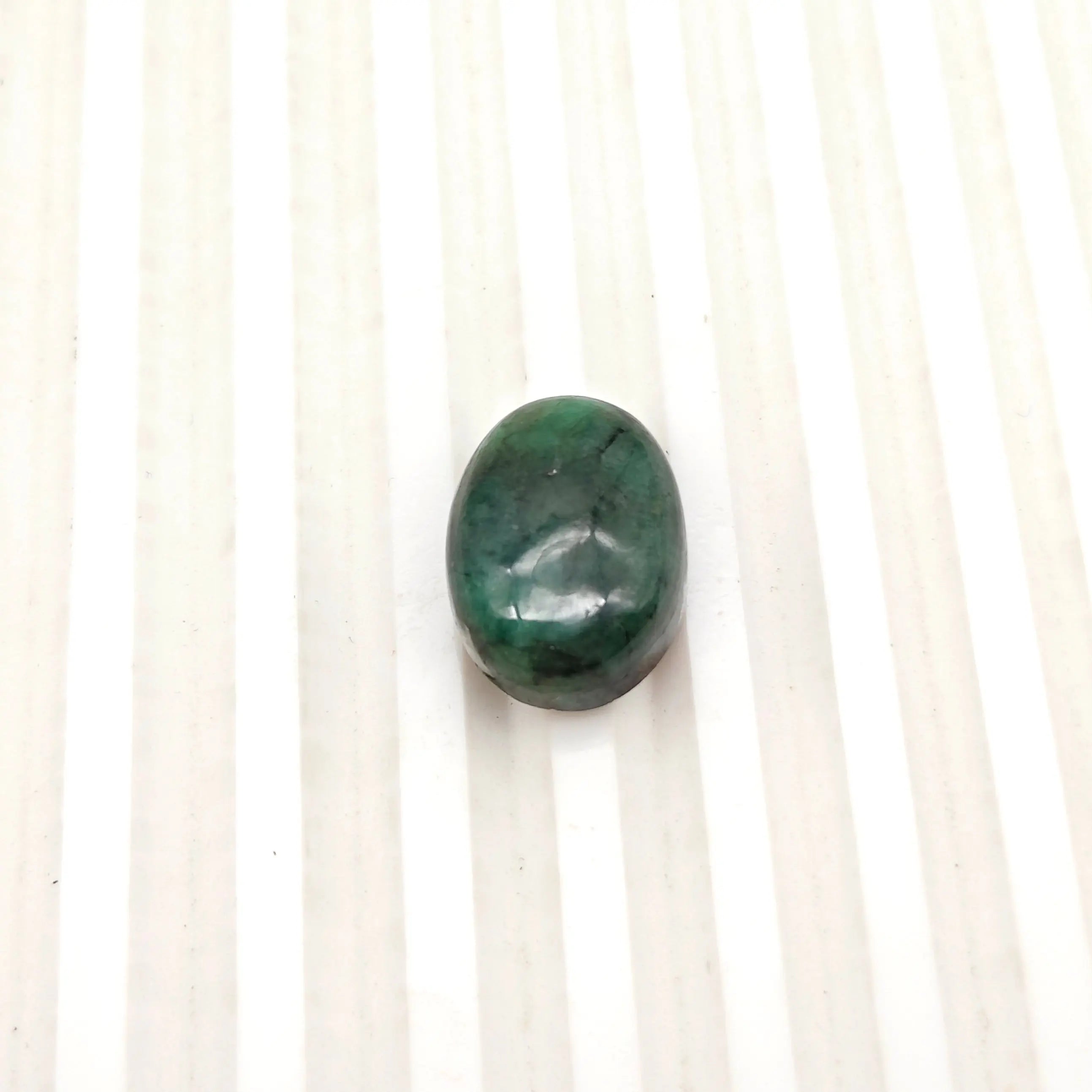 A+ Quality OVAL CABOCHON NATURAL EMERALD, GREEN COLORED, INDIAN GEMSTONE, WEIGHT 17.25 CTS