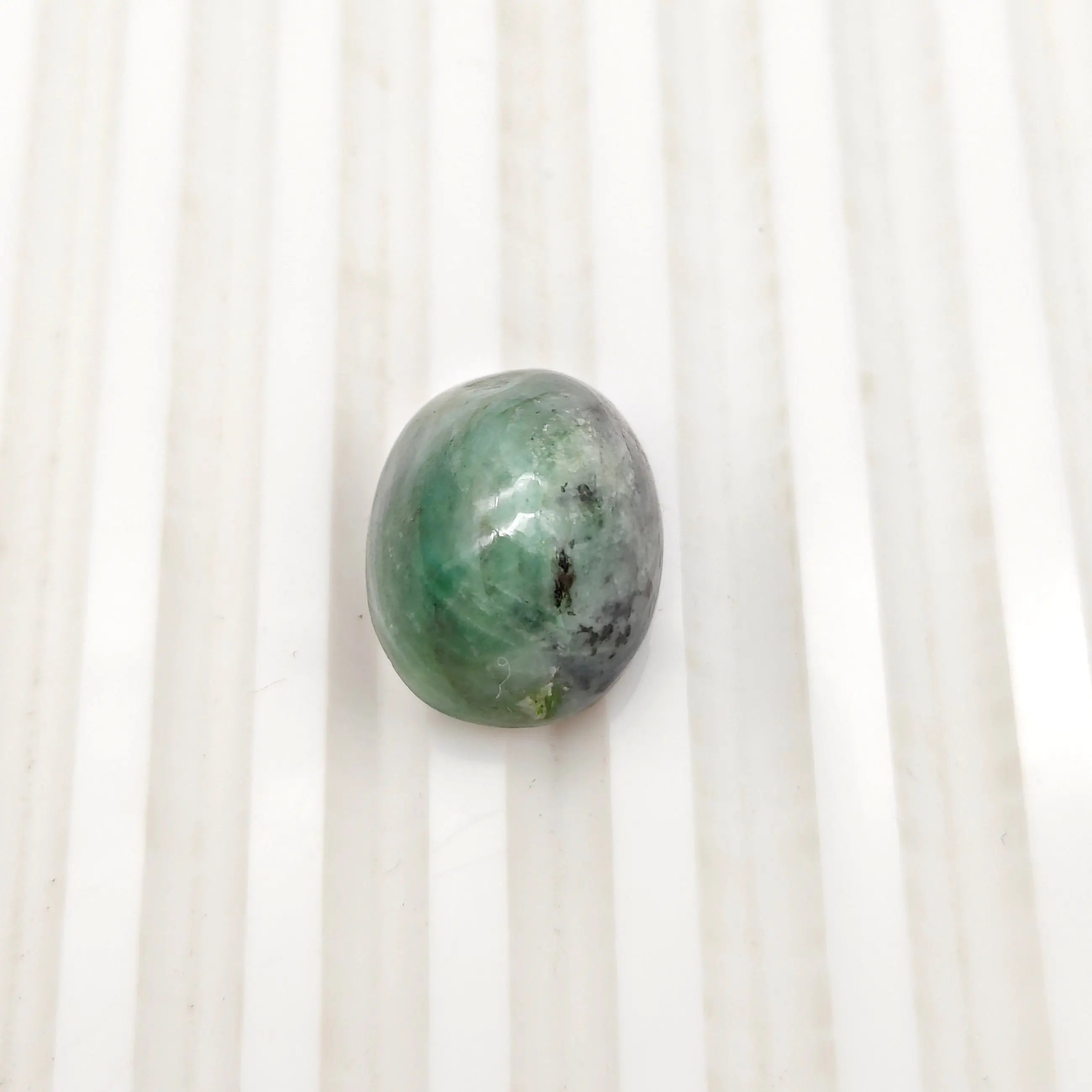 A+ Quality OVAL CABOCHON NATURAL EMERALD, GREEN COLORED, INDIAN GEMSTONE, WEIGHT 18.55 CTS