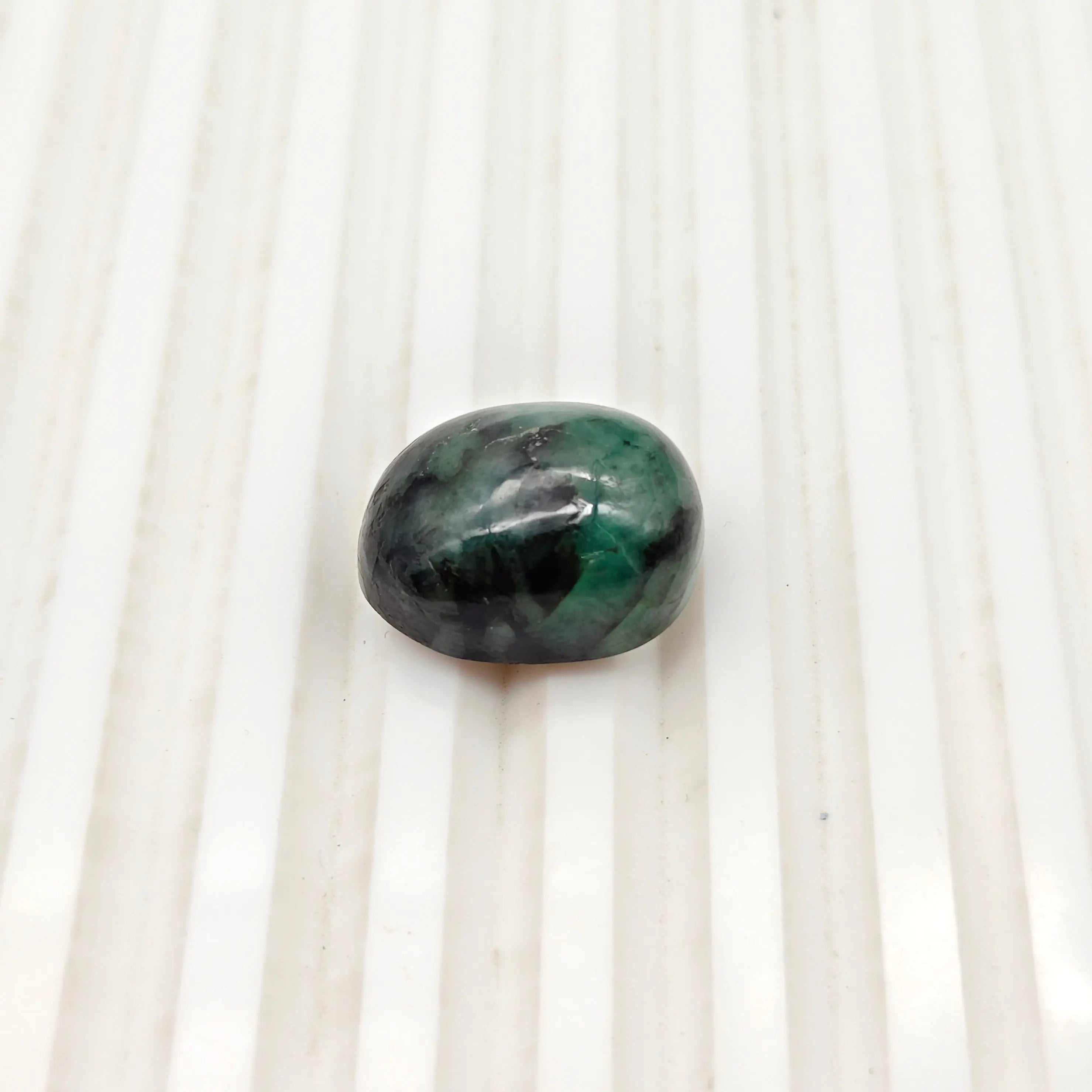 A+ Quality OVAL CABOCHON NATURAL EMERALD, GREEN COLORED, INDIAN GEMSTONE, WEIGHT 18.6 CTS