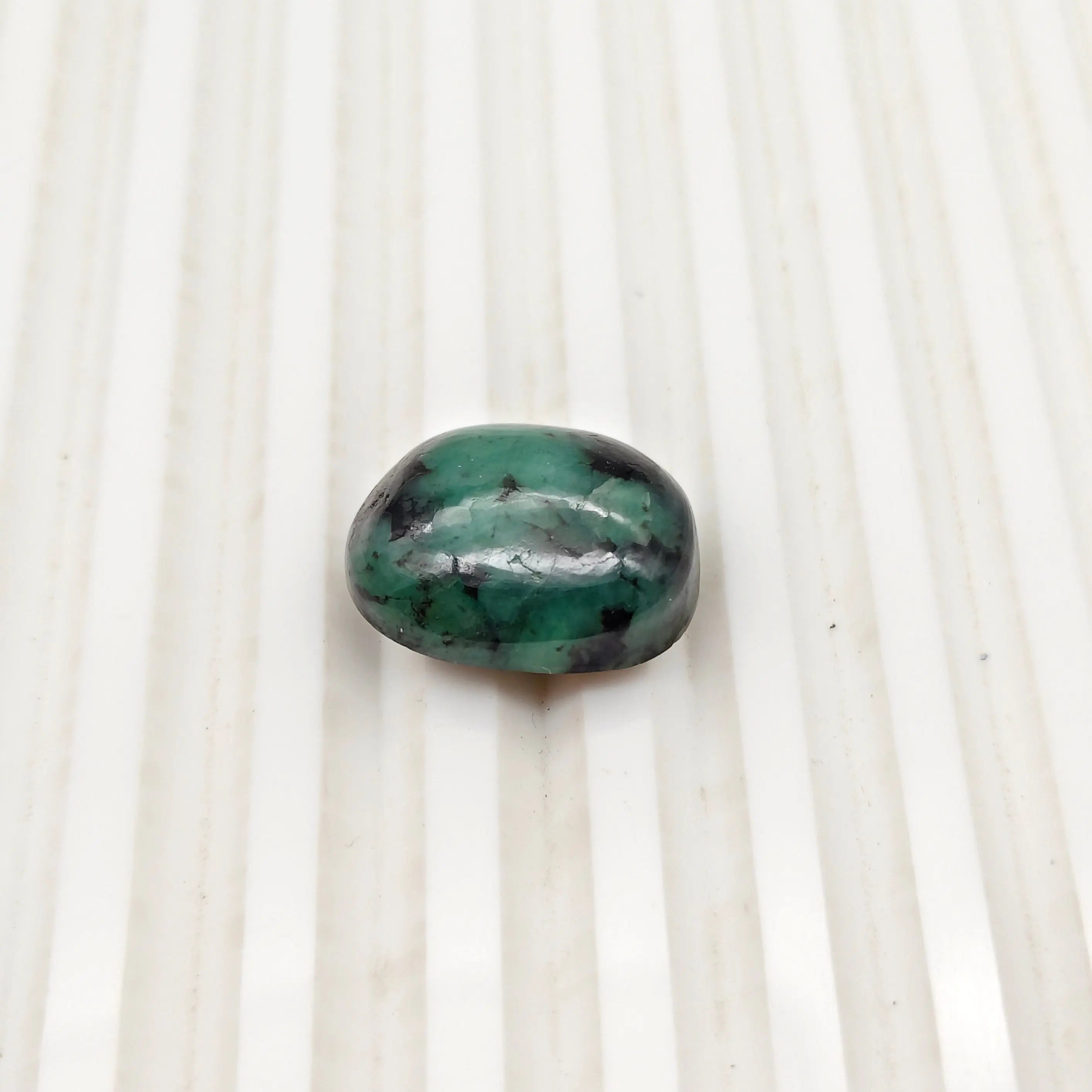 A++ Quality OVAL CABOCHON NATURAL EMERALD, GREEN COLORED, INDIAN GEMSTONE, WEIGHT 19.2 CTS
