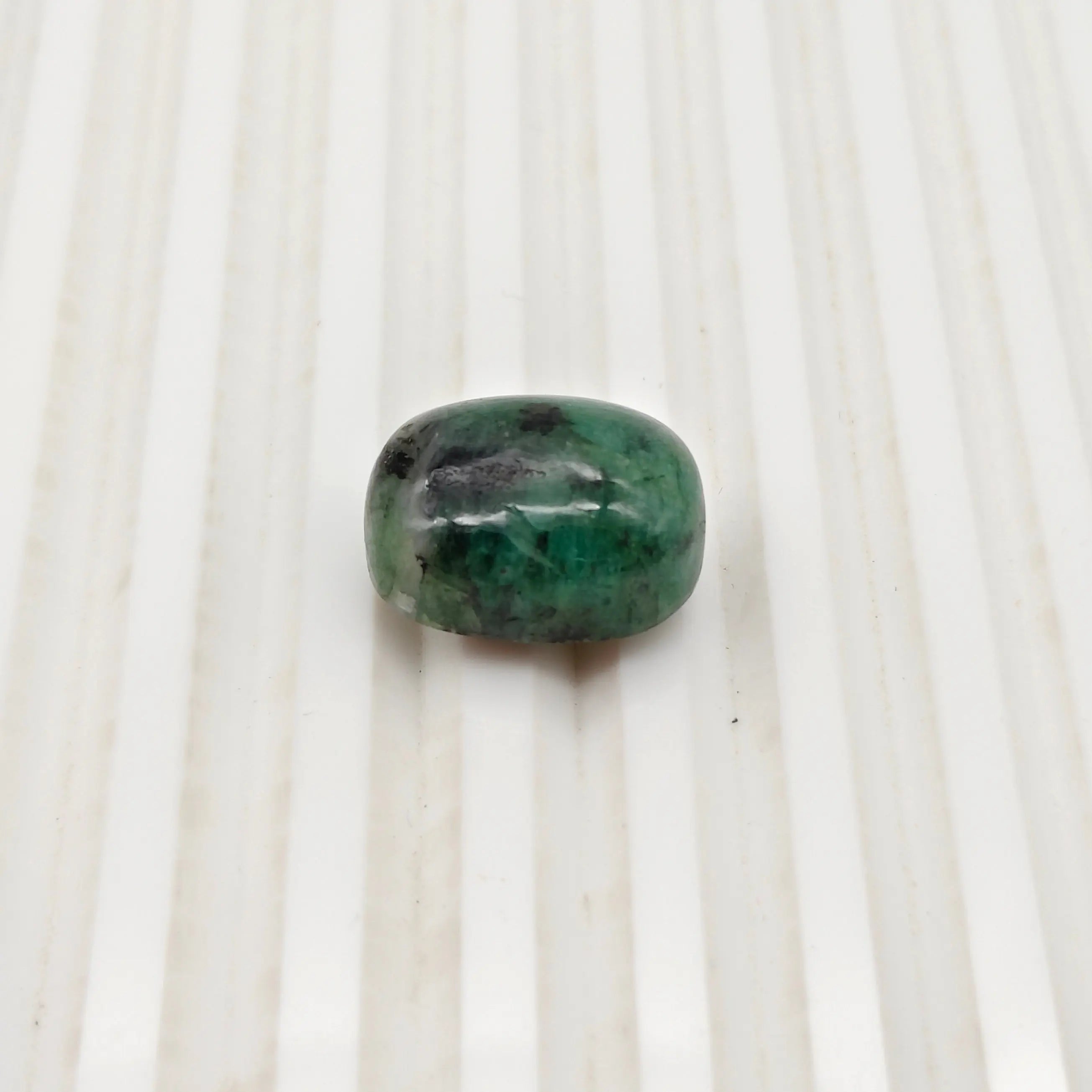 A+ Quality OVAL CABOCHON NATURAL EMERALD, GREEN COLORED, INDIAN GEMSTONE, WEIGHT 20.25 CTS