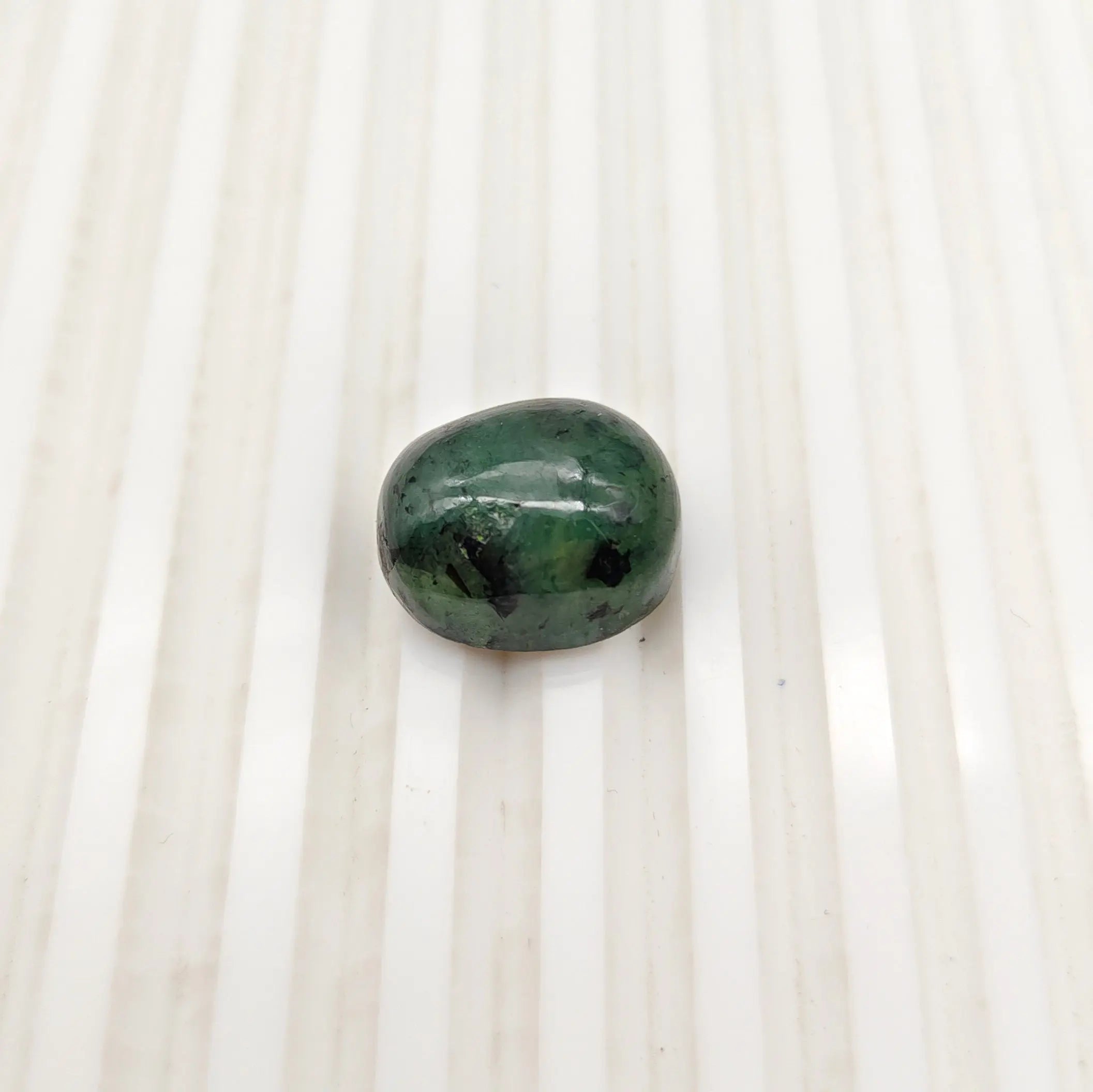 A+ Quality OVAL CABOCHON NATURAL EMERALD, GREEN COLORED, INDIAN GEMSTONE, WEIGHT 20.45 CTS