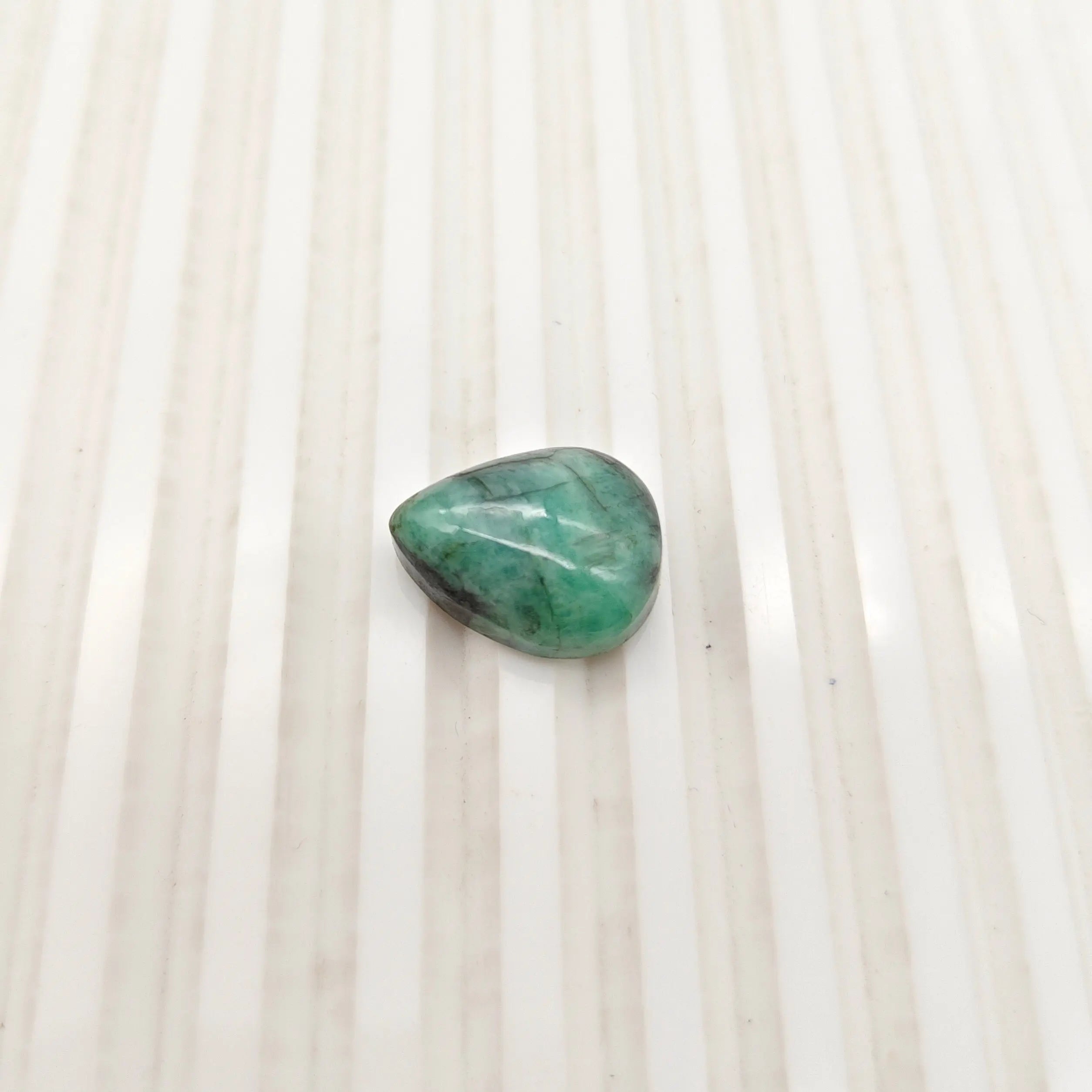 A+ Quality PEAR CABOCHON NATURAL EMERALD, GREEN COLORED, INDIAN GEMSTONE, WEIGHT 15.55 CTS