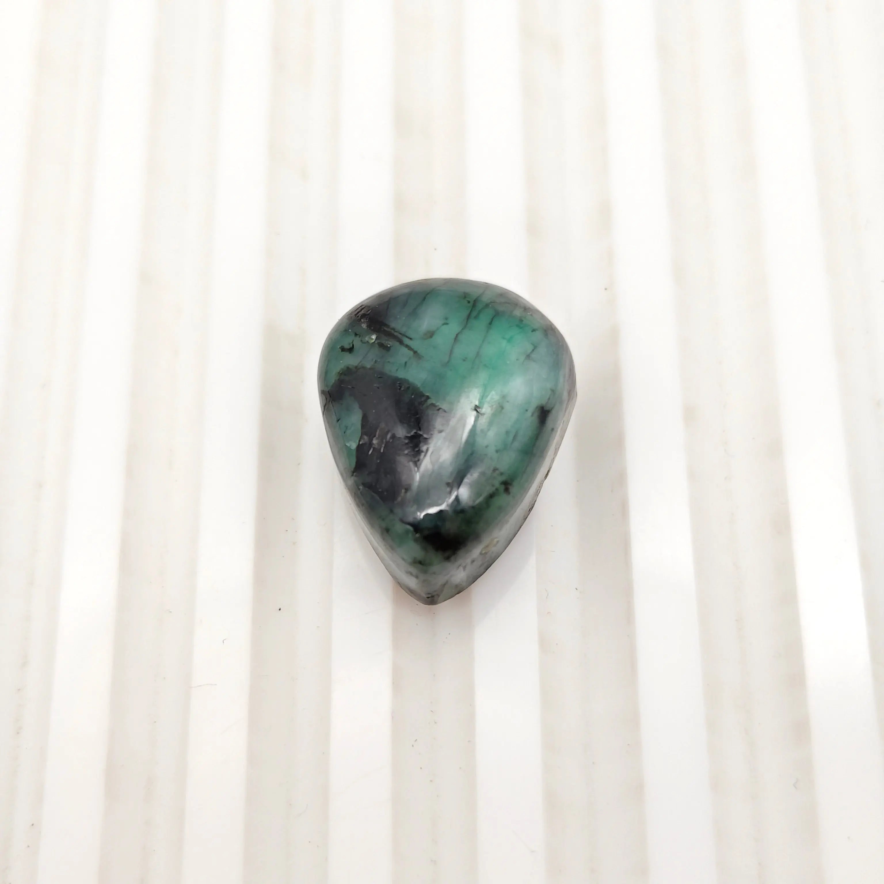 A+ Quality PEAR CABOCHON NATURAL EMERALD, GREEN COLORED, INDIAN GEMSTONE, WEIGHT 20.45 CTS
