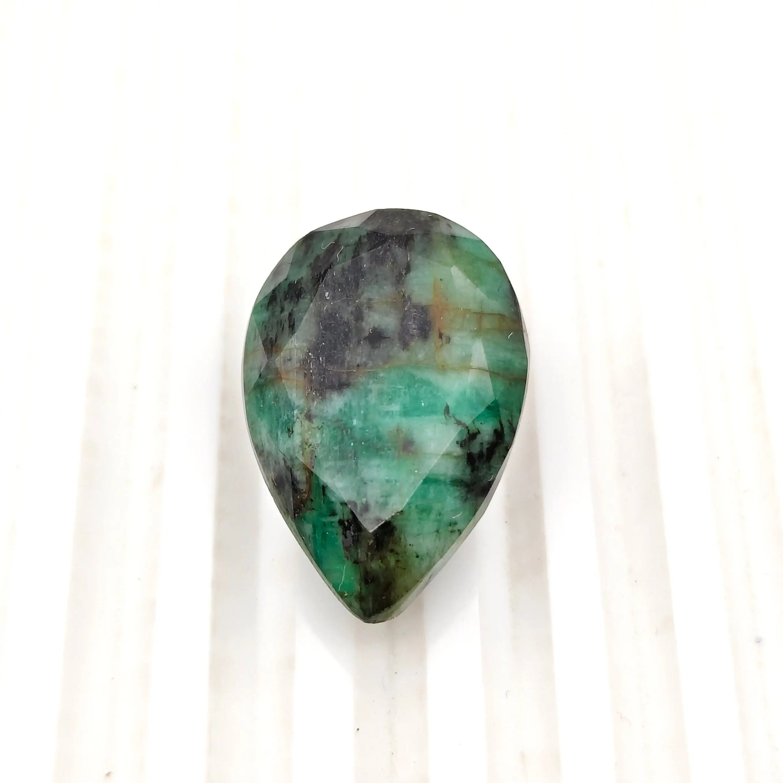 A++ Quality PEAR MIXED NATURAL EMERALD, GREEN COLORED, INDIAN GEMSTONE, WEIGHT 41.15 CTS