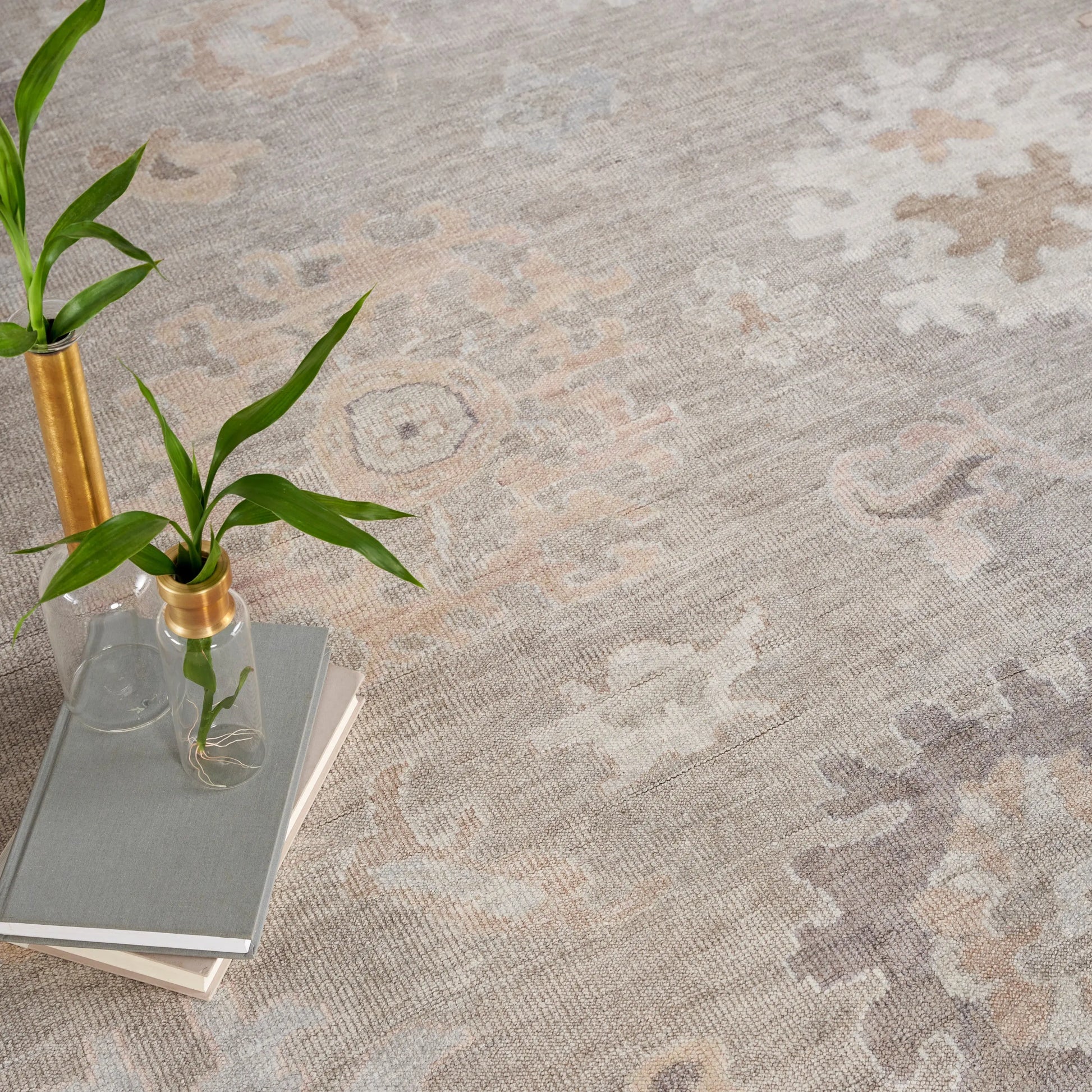 Aldora ALD15 Nourison Home
