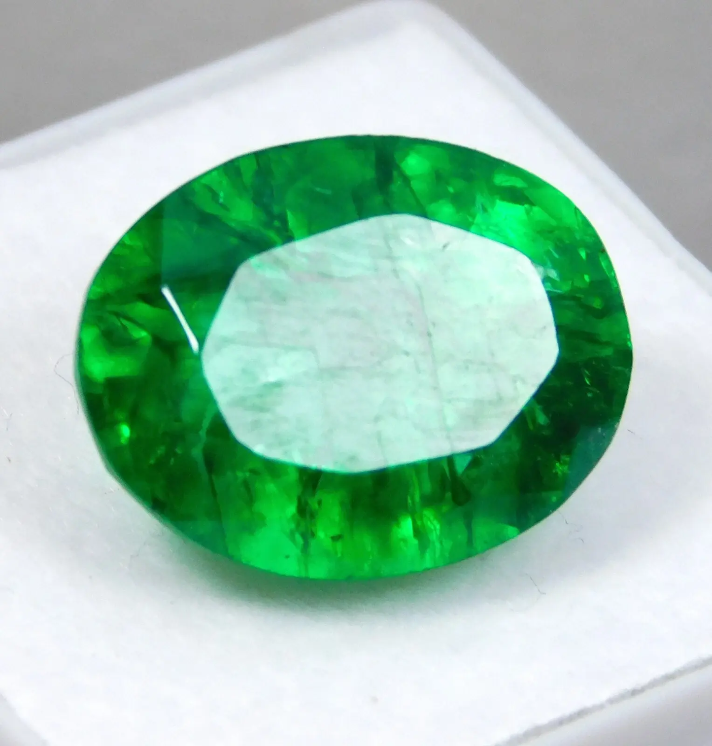 Certified Natural Colombian Green Emerald 10.25 Ct Oval Cut Loose Gemstone ABC Jewelery