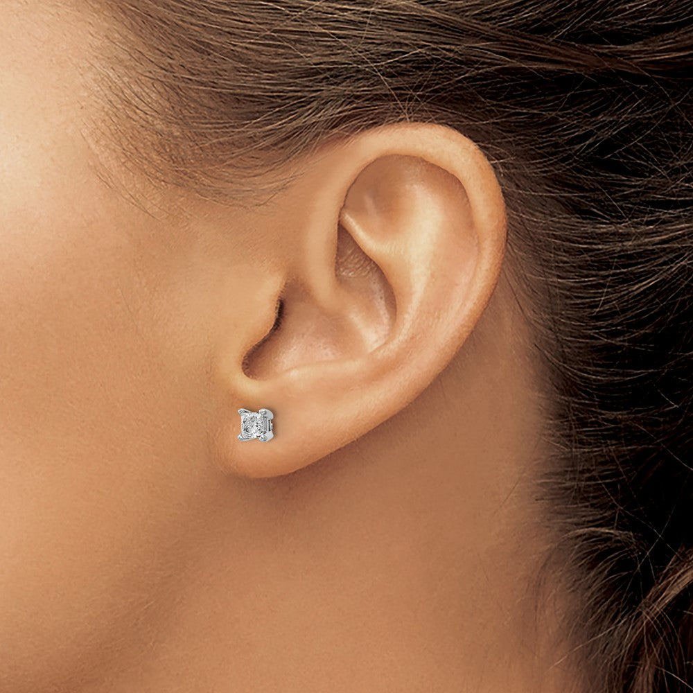 14kw 5/8ct Lab Grown Dia VS/SI+ G+ Princess Comp 4 Prong Stud Earrings