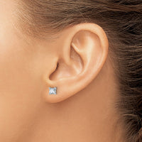 14kw 1ct Cert Lab Grown Dia VS/SI+ G+ Princess Comp 4 Prong Stud Earrings