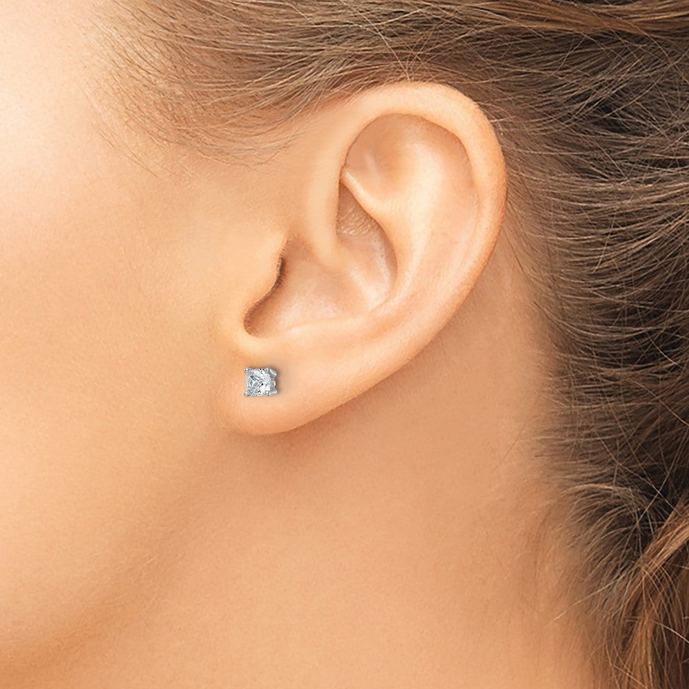 14kw 1ct Cert Lab Grown Dia VS+ F+ Cushion Comp 4 Prong Stud Earrings
