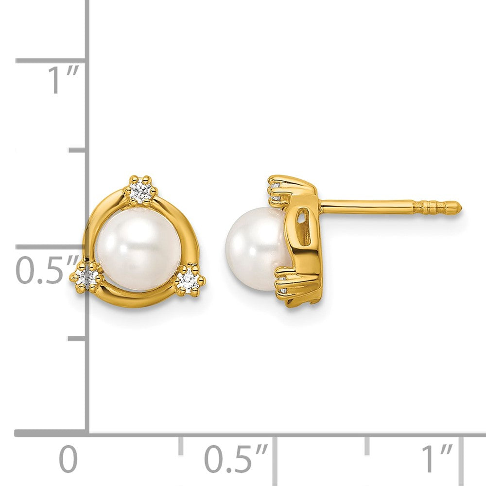 14k 1/10 ct Lab Grown Diamond VS/SI+ G+ & 5.50 mm FWC Pearl Post Earrings
