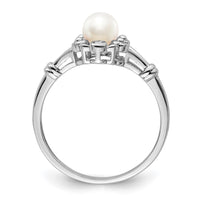 Sterling Silver Rhodium-plated FW Cultured Pearl & Diam. Ring