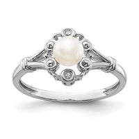 Sterling Silver Rhodium-plated FW Cultured Pearl & Diam. Ring