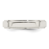 Sterling Silver 4mm Flat w/ Step Edge Size 13.5 Band