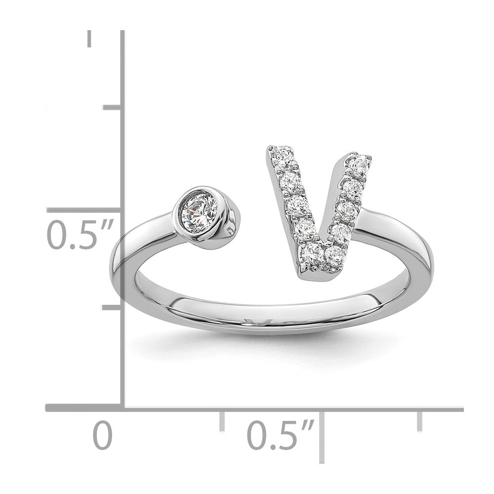 14kw 1/6 ct Lab Grown Dia VS/SI+ G+ Comp Initial V Adjustable Ring