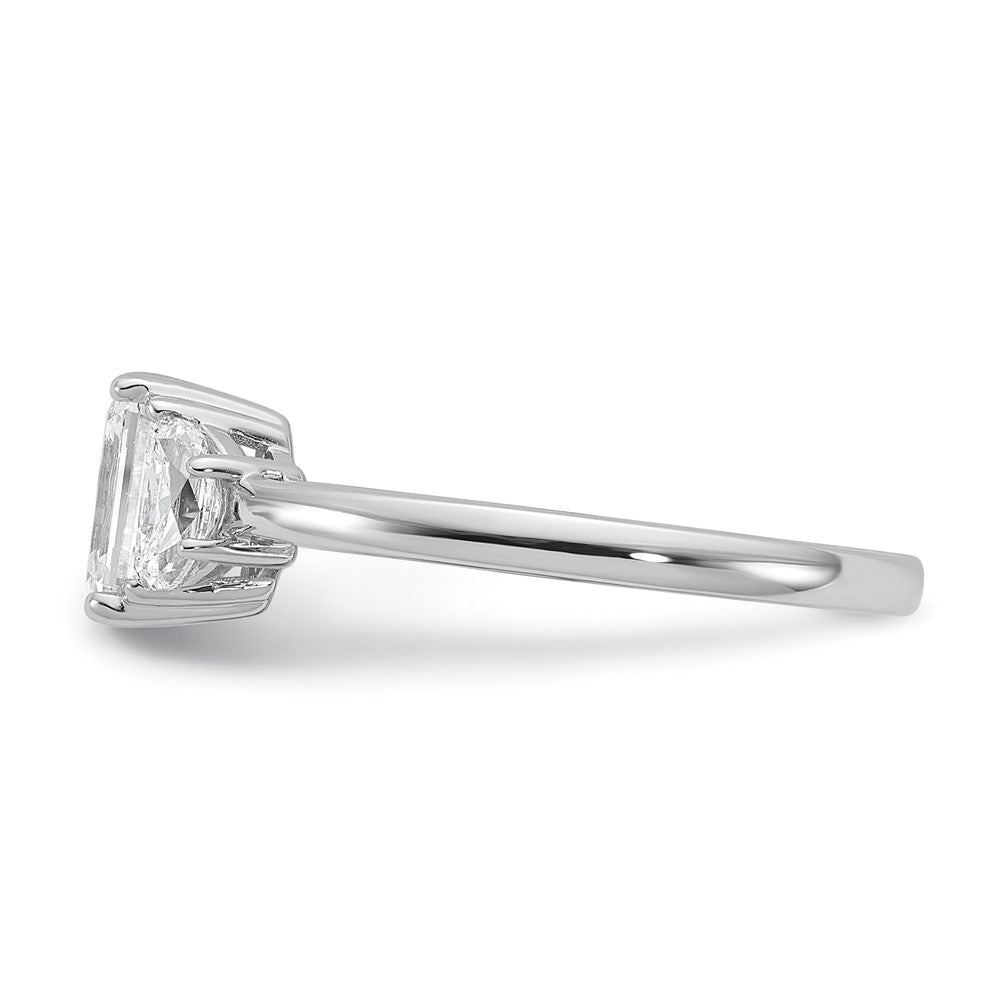 14kw 1 3/8ct Cert Lab Grown Dia VS+ F+ Emerald & 1/2 Moon 3 Stone Eng Ring
