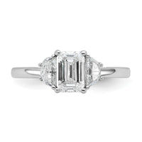 14kw 1 3/8ct Cert Lab Grown Dia VS+ F+ Emerald & 1/2 Moon 3 Stone Eng Ring