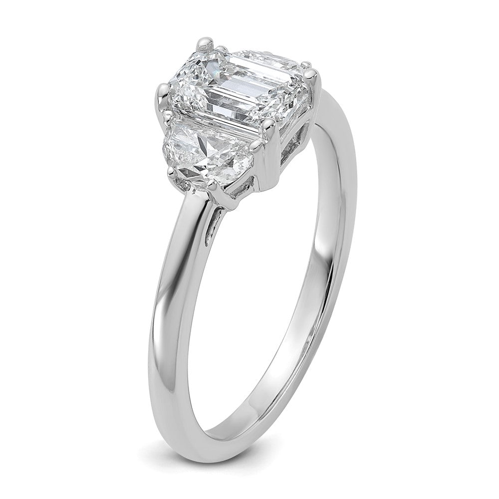 14kw 1 3/8ct Cert Lab Grown Dia VS+ F+ Emerald & 1/2 Moon 3 Stone Eng Ring