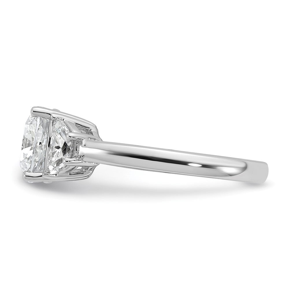 14kw 3 1/8ct Cert Lab Grown Dia VS+ F+ Comp Cushion&Half Moon Eng Ring