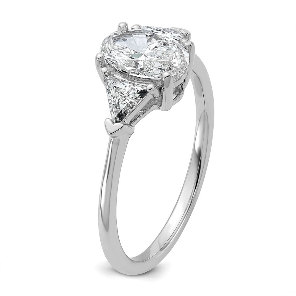 14kw 1 1/2ct Cert Lab Grown Dia VS+ F+ Comp Oval&Trillion 3 Stone Eng Ring