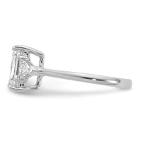 14kw 2 1/2ct Cert Lab Grown Dia VS+ F+ Radiant&Triangle Comp Eng Ring