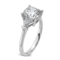 14kw 5/8ct Lab Grown Dia VS+ F+ Triangle 2 1/2ct Cushion Semi Eng Ring