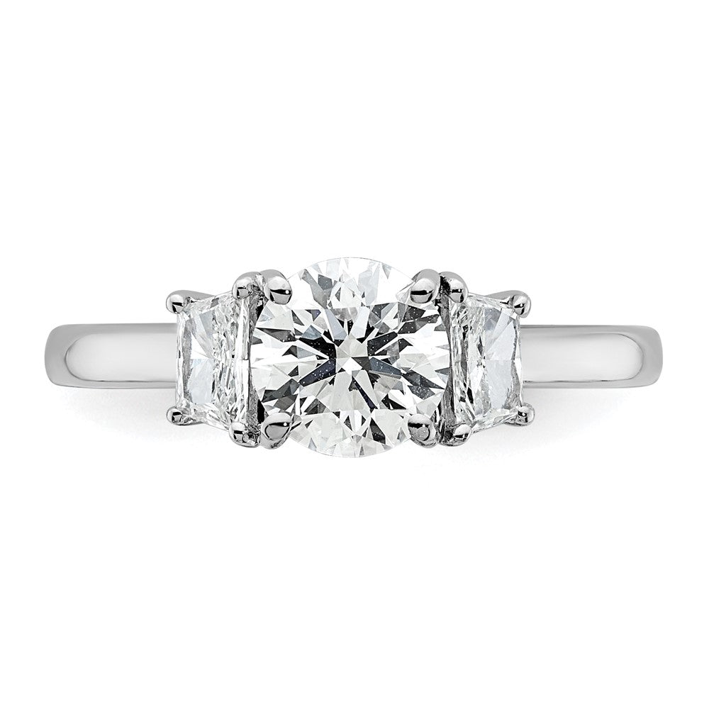 14kw 1 3/8ct Cert Lab Grown Dia VS+ F+ Trapezoid/Round Comp Eng Ring